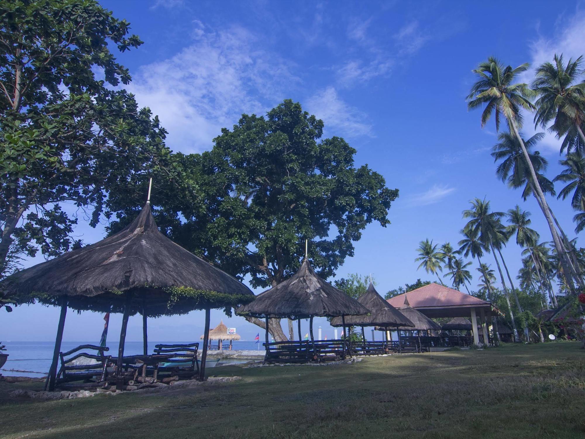 Punta Del Sol Araceli Beach Resort Samal Exterior foto